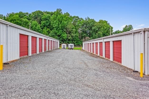 5470 Hayes Rd, Morganton, NC for sale - Building Photo - Image 1 of 1