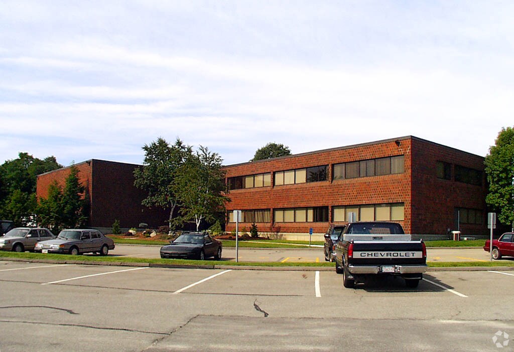 280 Bridge St, Dedham, MA 02026