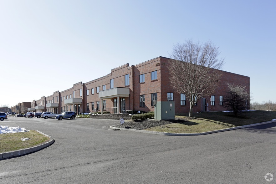 300 Schell Ln, Phoenixville, PA for lease - Building Photo - Image 3 of 4