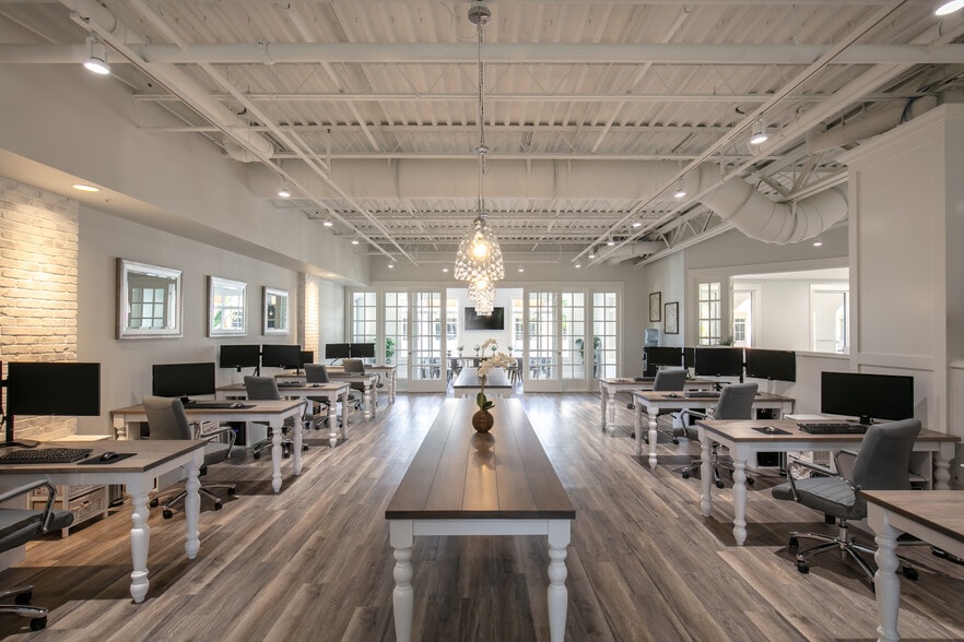 3983 Destination Dr, Osprey, FL for sale - Building Photo - Image 3 of 24