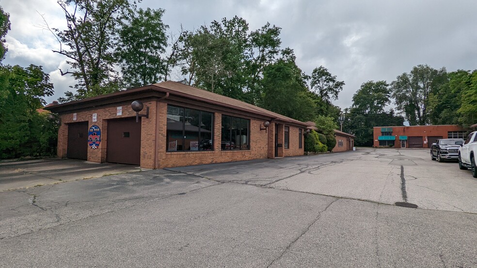 381 Park Ave W, Mansfield, OH for sale - Building Photo - Image 1 of 1