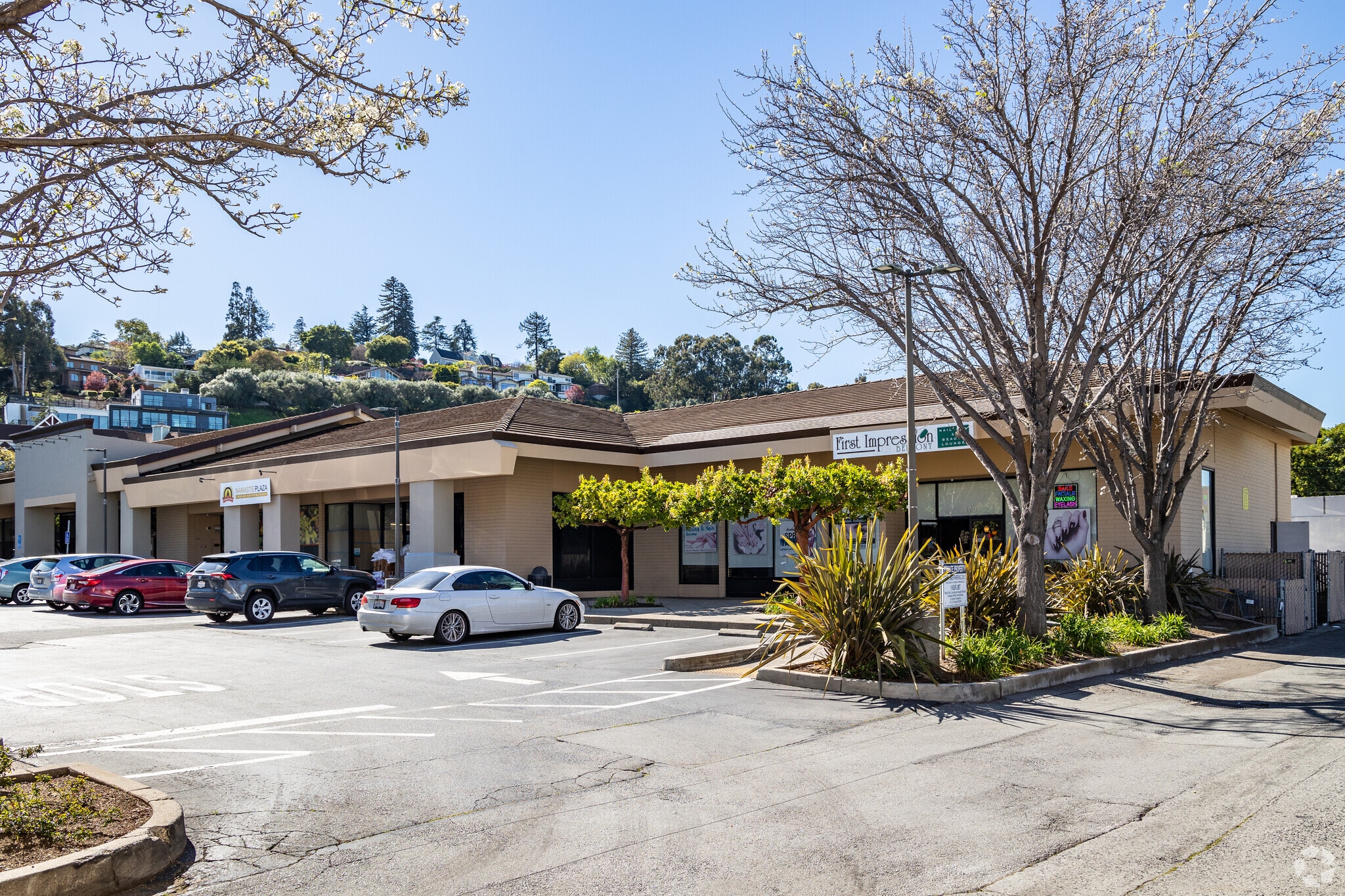 800-890 Ralston Ave, Belmont, CA for lease Primary Photo- Image 1 of 6