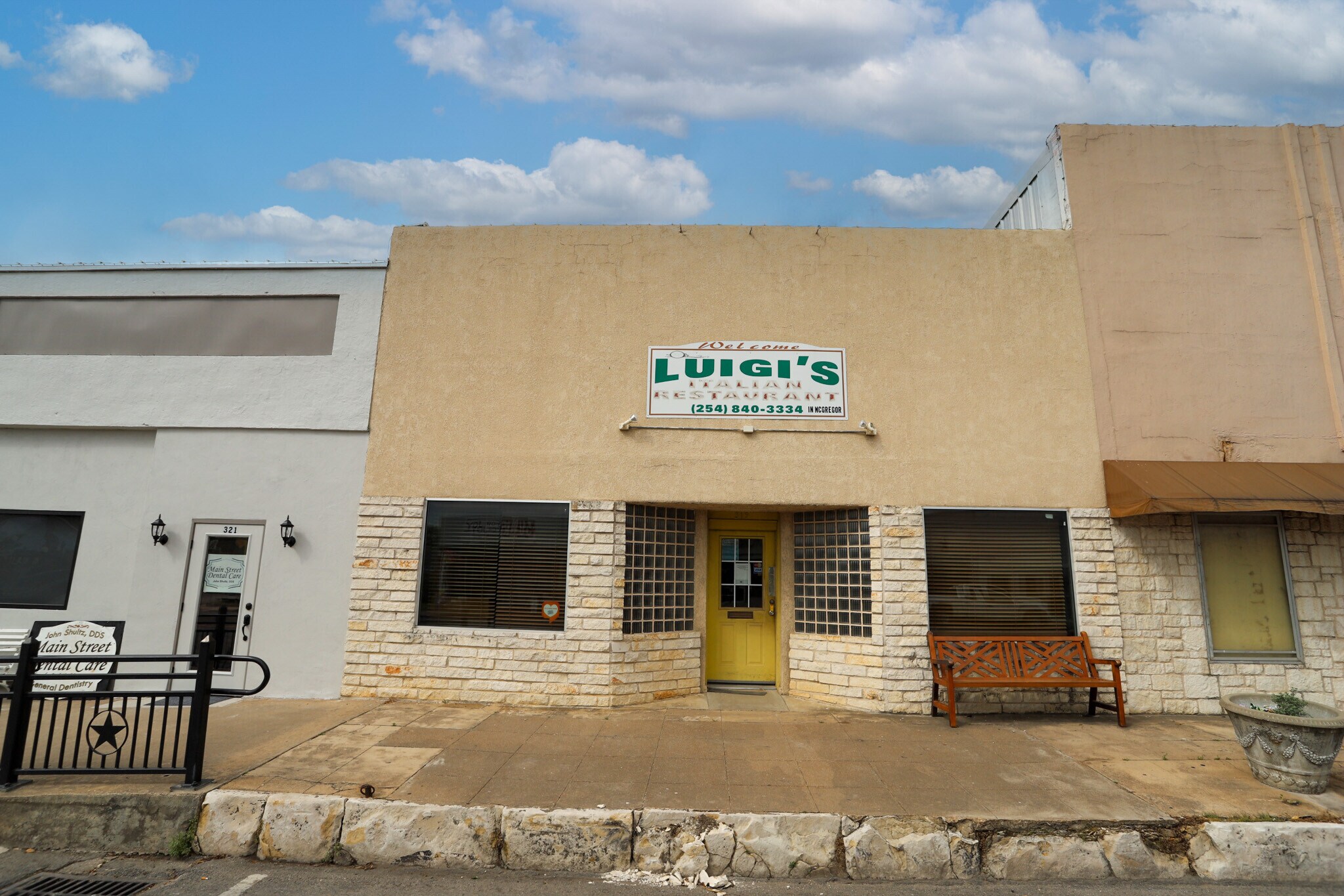 319 S Main St, Mc Gregor, TX for sale Primary Photo- Image 1 of 1