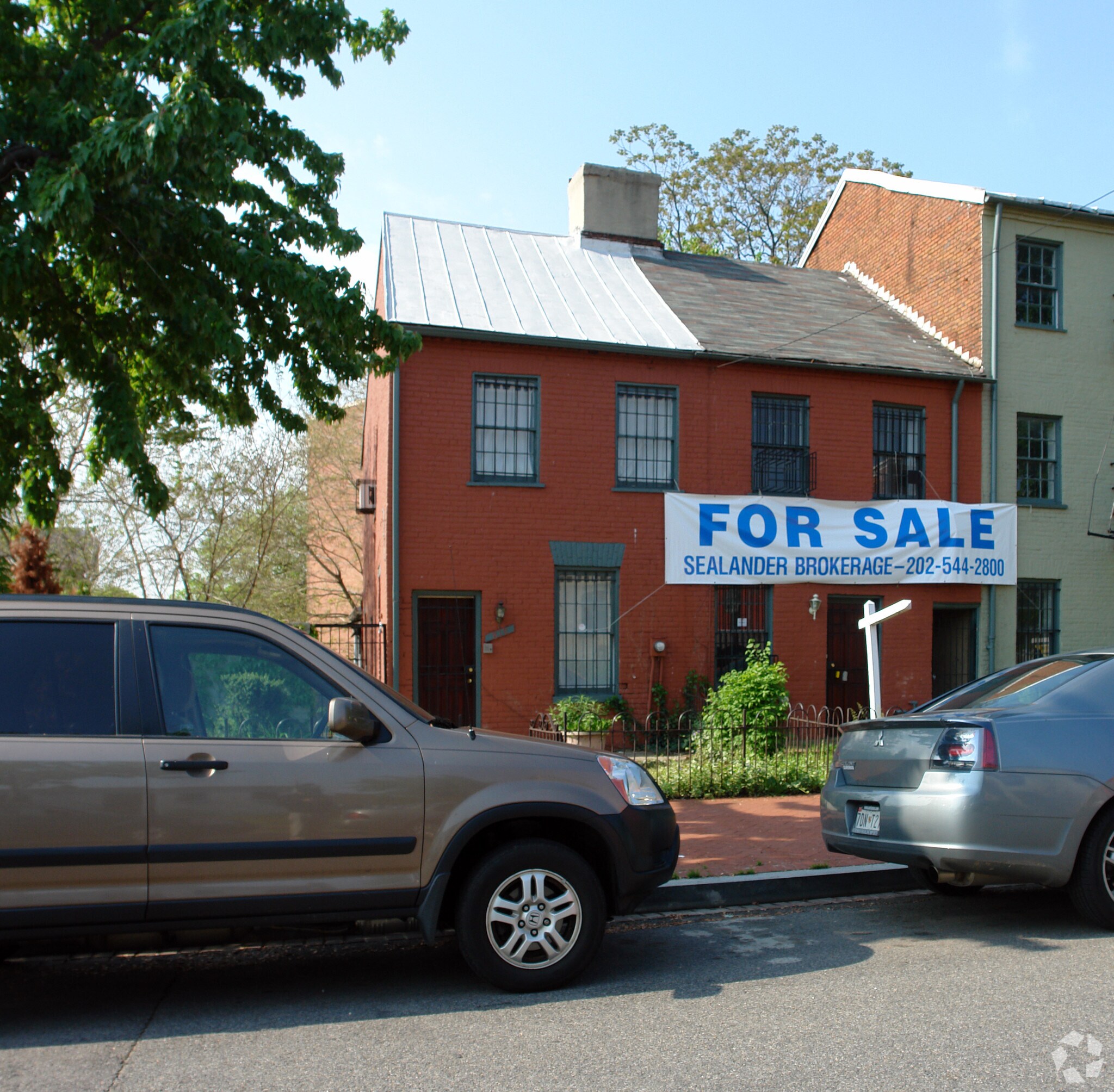 819 L St SE, Washington, DC for sale Primary Photo- Image 1 of 1