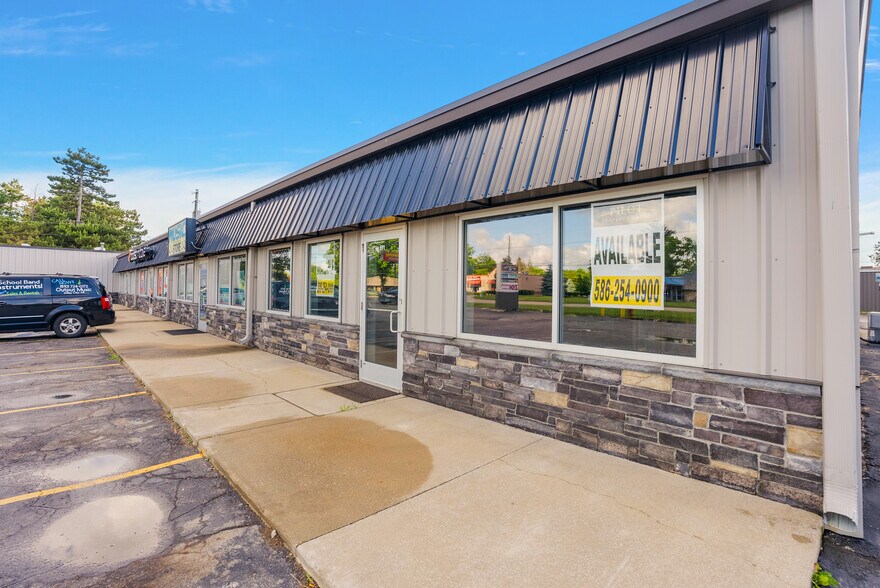 583-595 S Cedar St, Imlay City, MI for sale - Primary Photo - Image 1 of 1