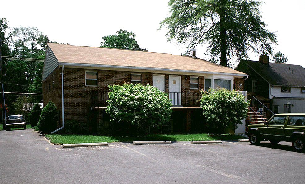 15 E Deer Park Dr, Gaithersburg, MD for sale Primary Photo- Image 1 of 4