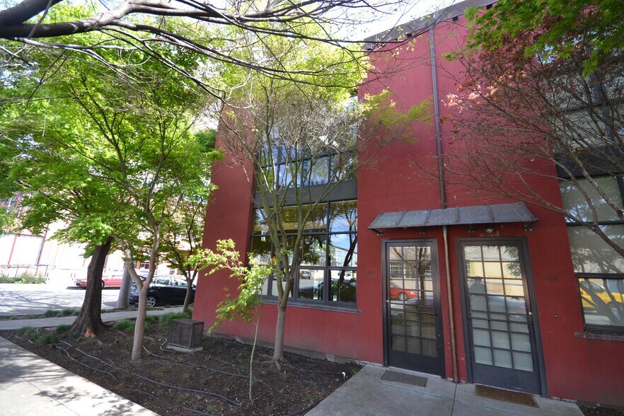 924-930 Carleton St, Berkeley, CA for sale - Building Photo - Image 1 of 1