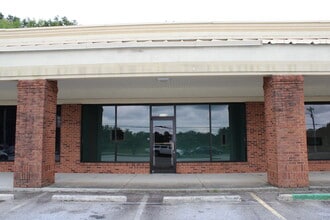 1108-1118 E Church St, Monroe, GA for lease Interior Photo- Image 1 of 3