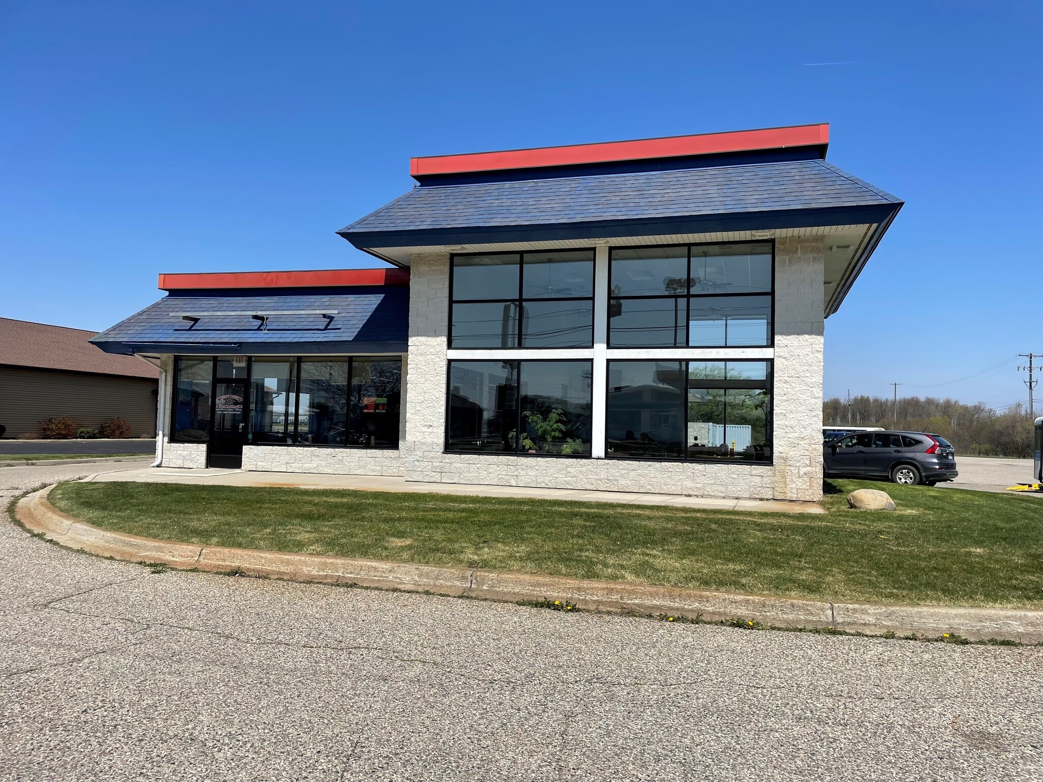 1335 E Center St, Ithaca, MI for sale Building Photo- Image 1 of 7