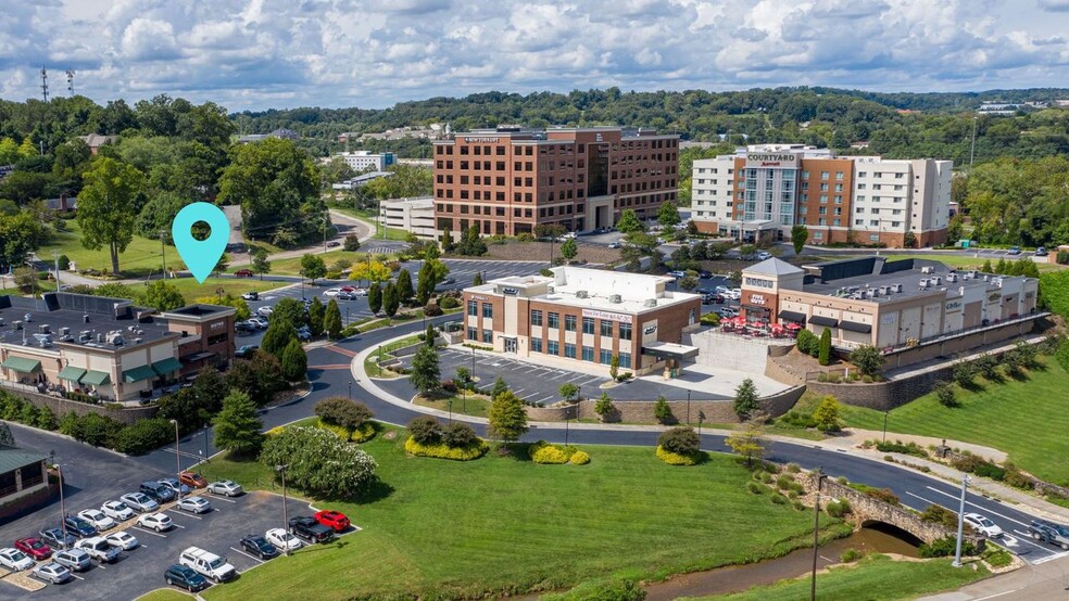 225 Brookview Centre Way, Knoxville, TN for lease - Building Photo - Image 1 of 6