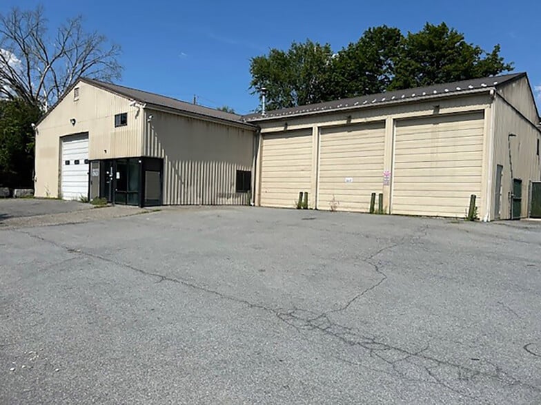 1581 Route 211 E, Middletown, NY for lease - Building Photo - Image 1 of 2