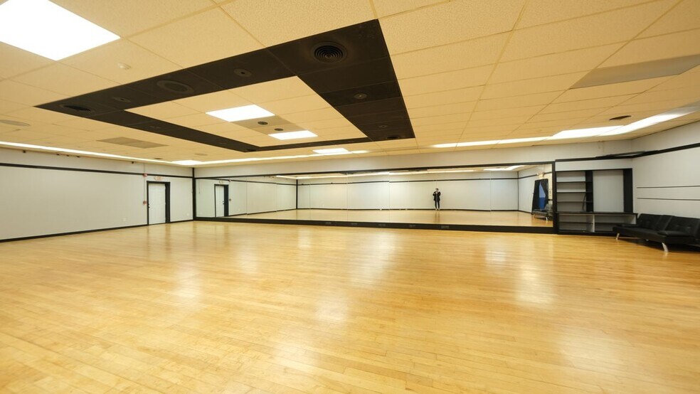 28-30 Mary Ave, East Providence, RI for sale - Interior Photo - Image 1 of 1