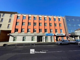 More details for 32 Rue De La République, Décines-Charpieu - Office for Lease