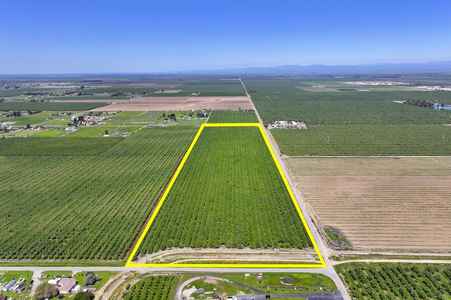 20482 Avenue 22 1/2, Chowchilla, CA for sale - Primary Photo - Image 1 of 6