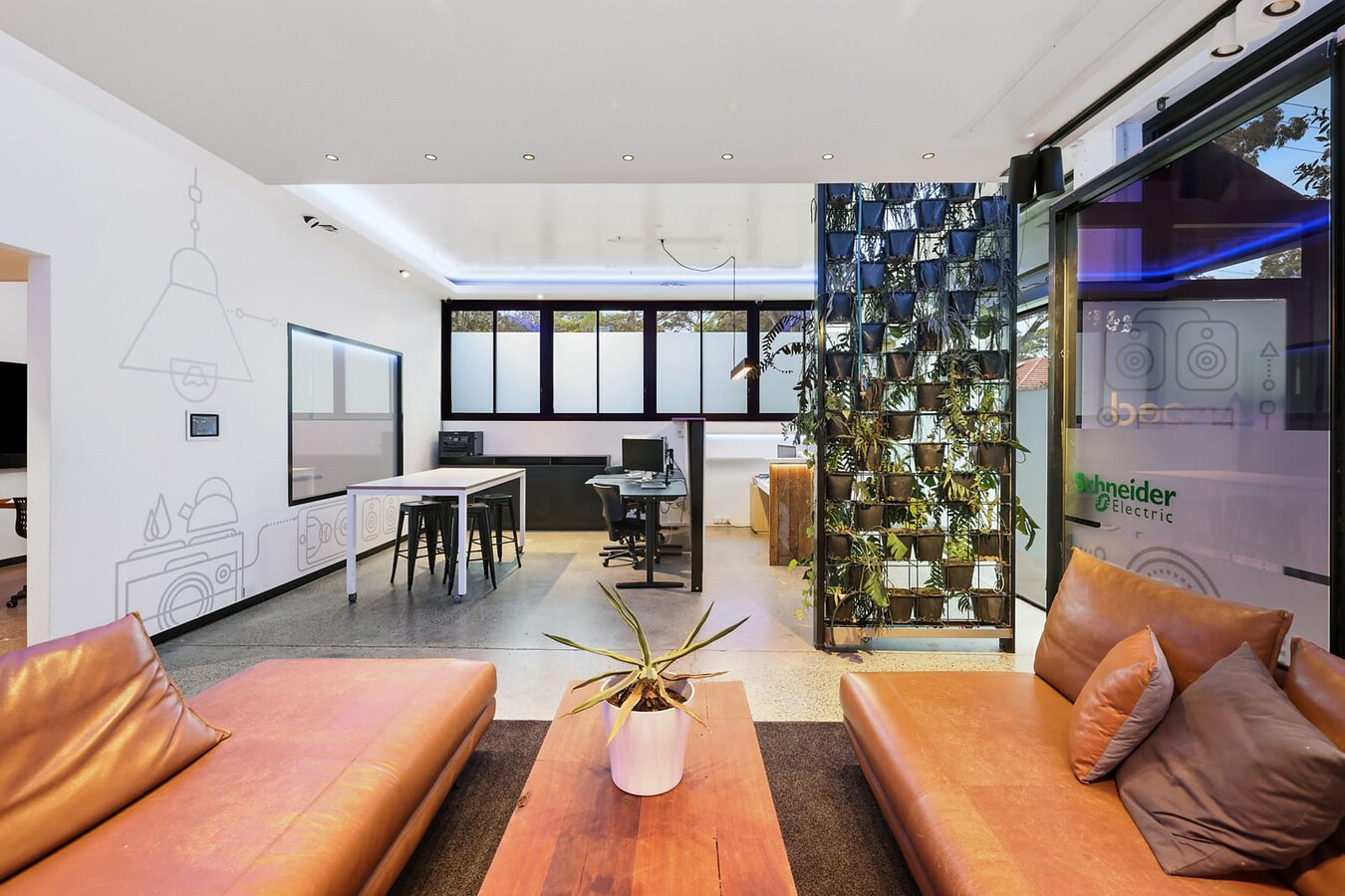 10 Wattle Rd, Brookvale, NSW 2100 - Unit 1 - - Interior Photo - Image 1 of 5