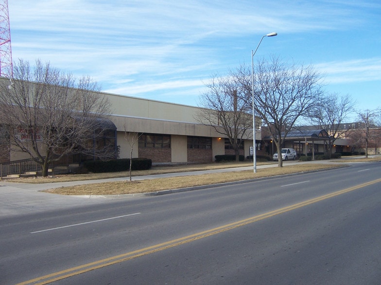 3122 Gillham Plz, Kansas City, MO for lease - Building Photo - Image 1 of 14