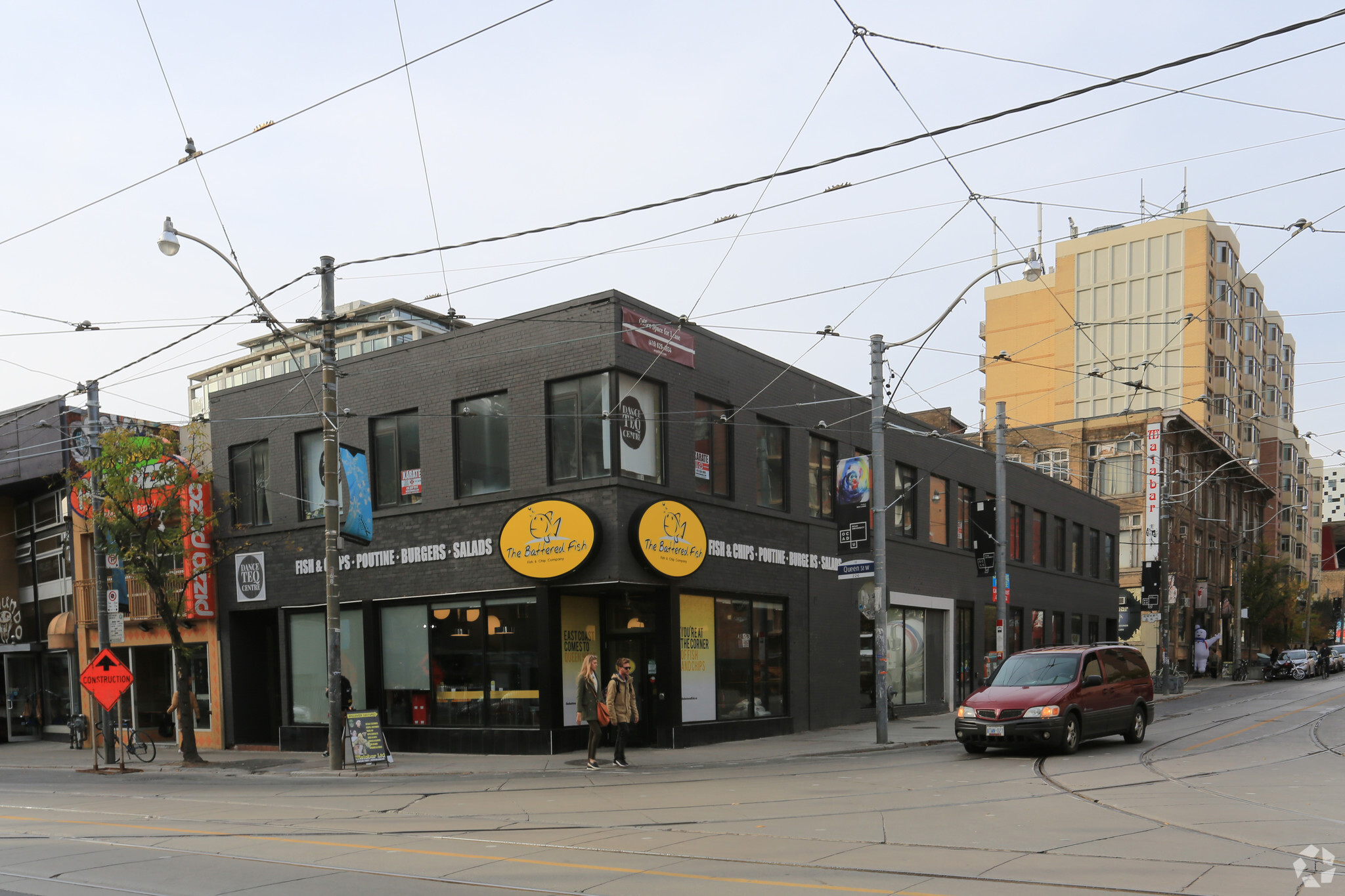 224 Queen St W, Toronto, ON for sale Primary Photo- Image 1 of 1