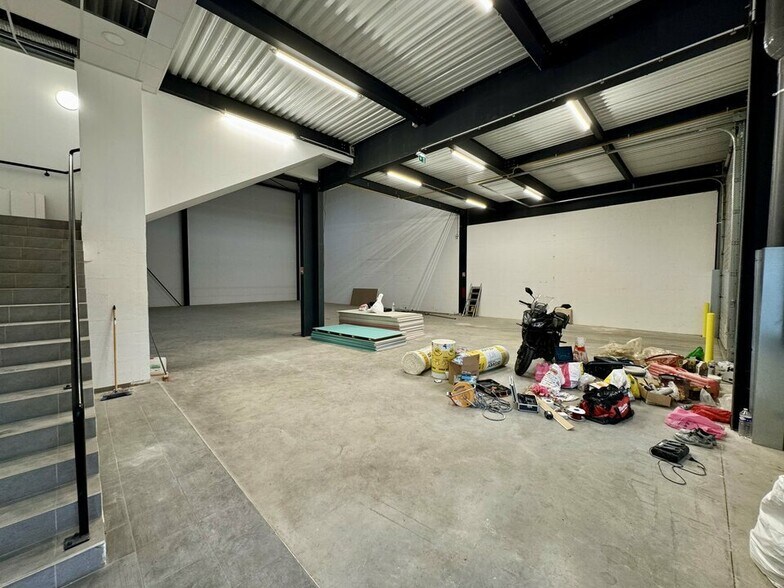 4 Rue Magnier Bedu, Groslay for lease - Interior Photo - Image 2 of 5