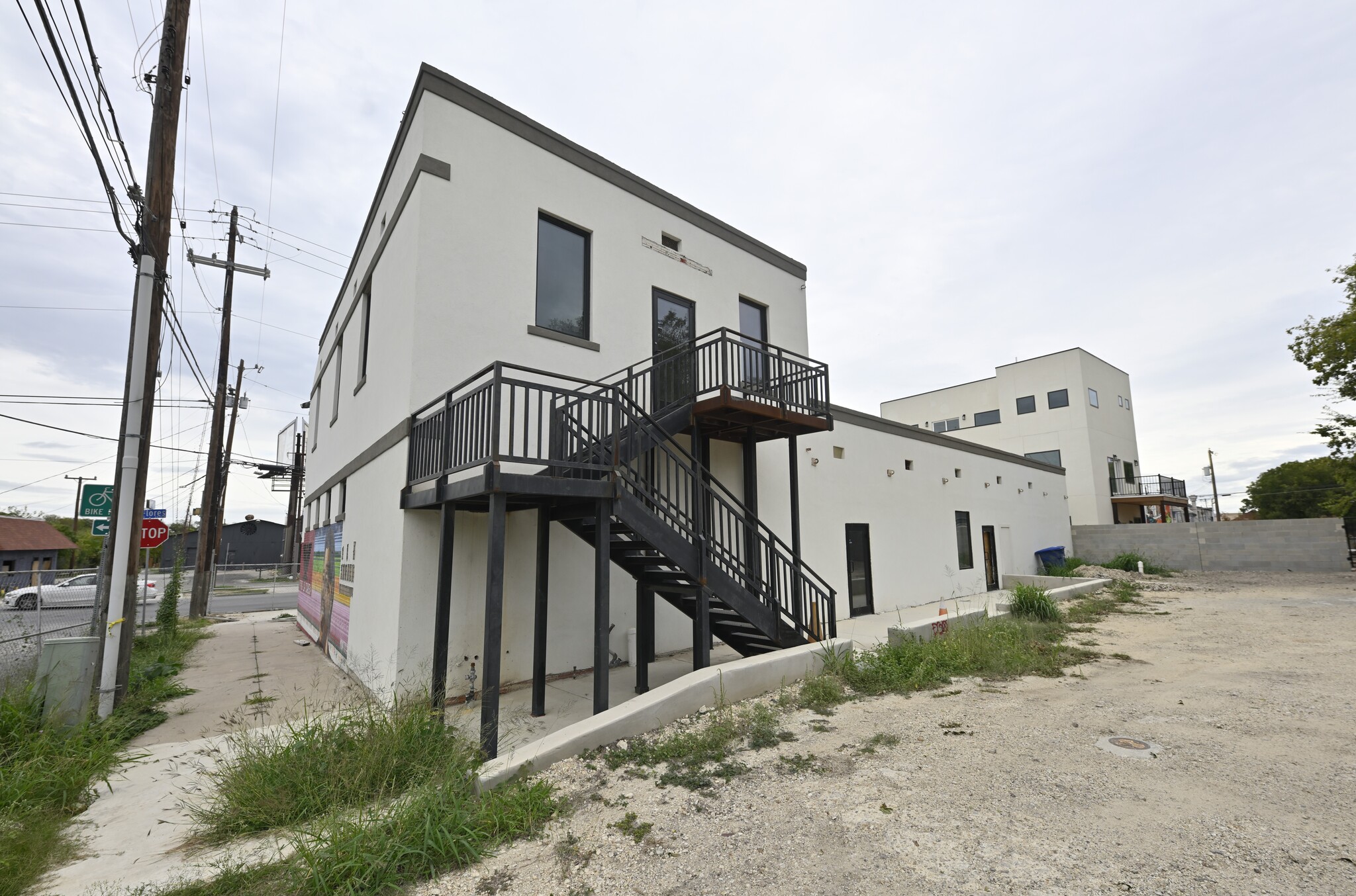 2601 S Flores St, San Antonio, TX for sale Building Photo- Image 1 of 1