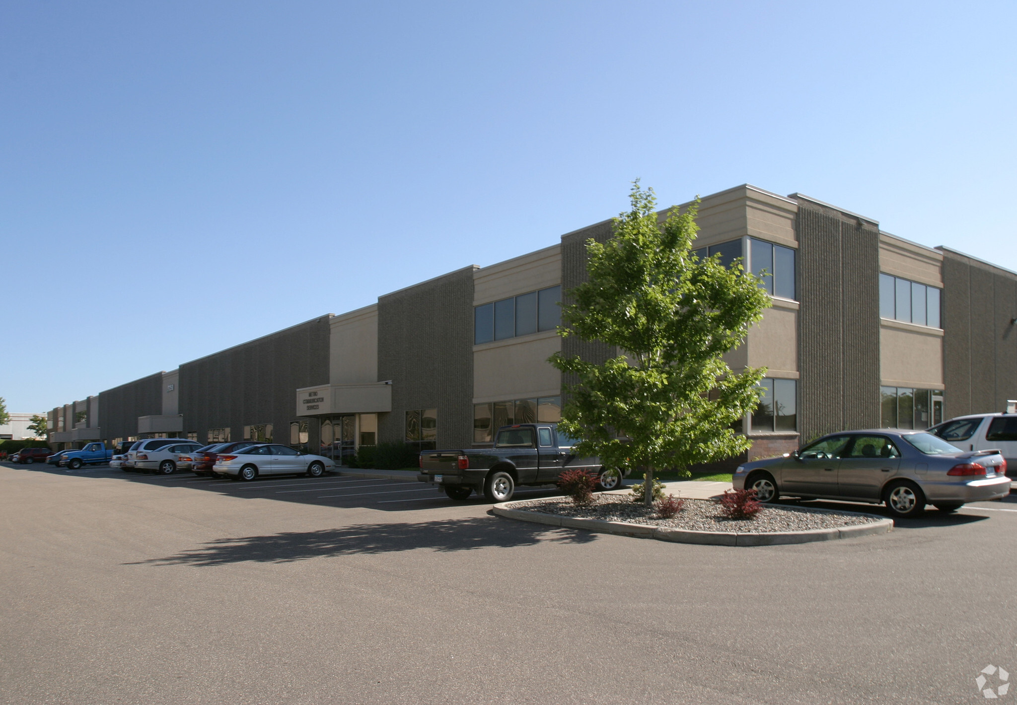 7250 Hudson Blvd N, Oakdale, MN 55128 - Office for Lease | LoopNet.com