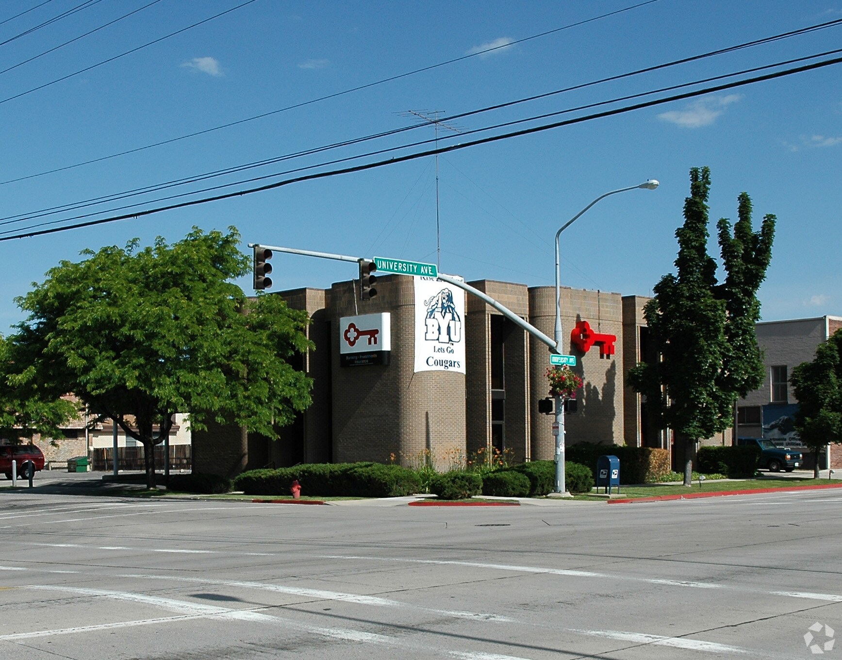 207 N University Ave, Provo, UT for sale Primary Photo- Image 1 of 1