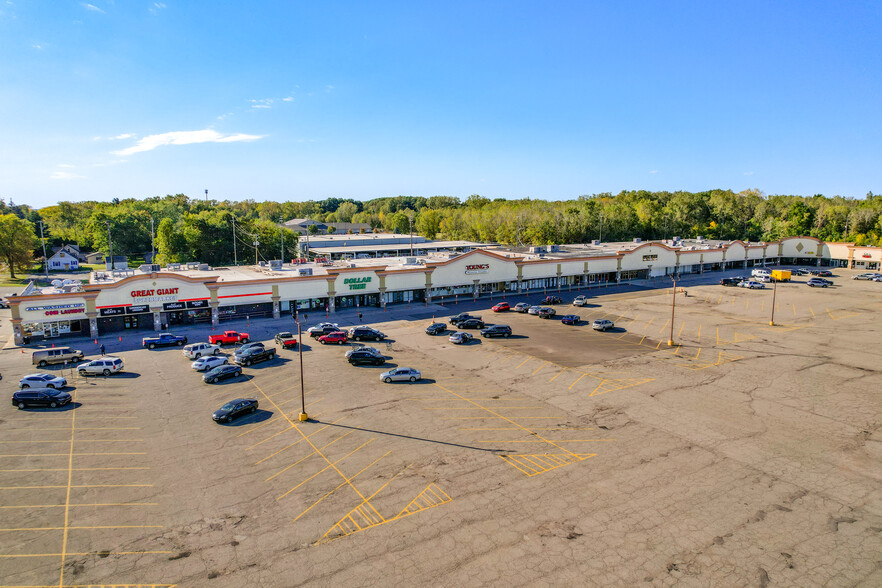 3222 S Martin Luther King Jr Blvd, Lansing, MI for lease - Building Photo - Image 3 of 19