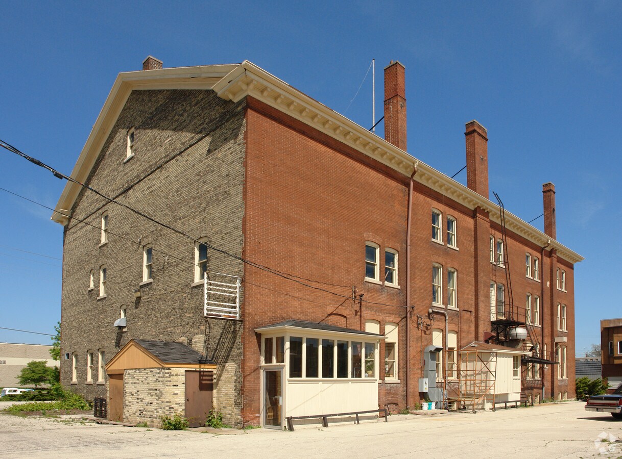 1019 State St, Racine, WI 53404 Property Record