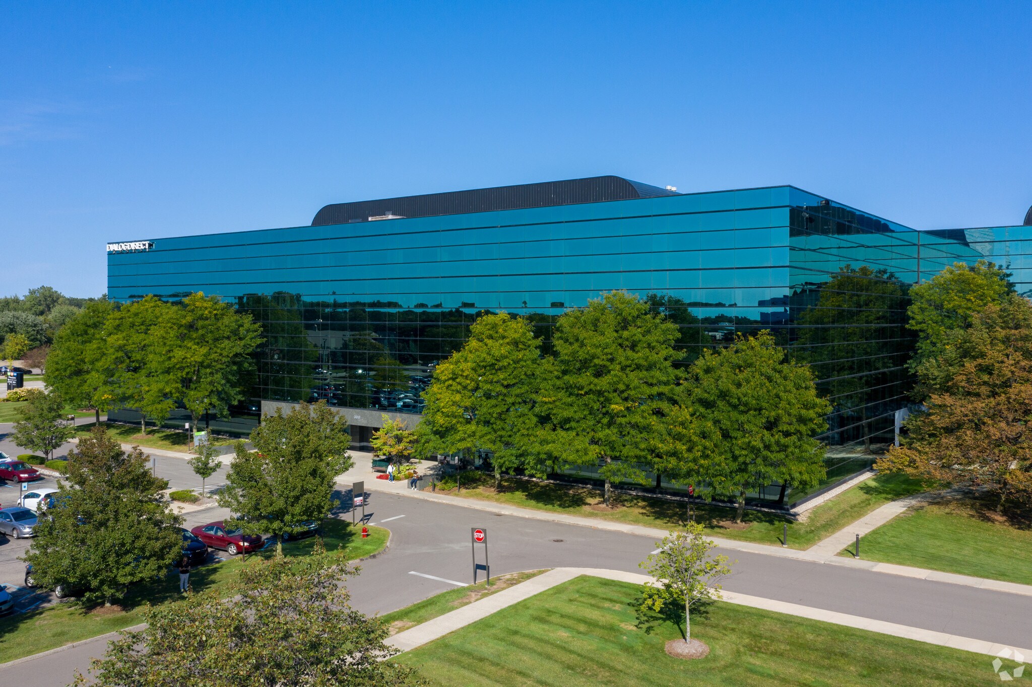 300 E Big Beaver Rd, Troy, MI 48083 PentaCentre Bldg A