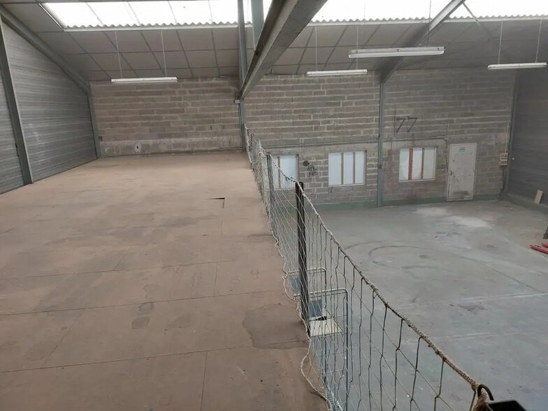 Flex in Cesson-Sévigné for lease - Interior Photo - Image 3 of 5