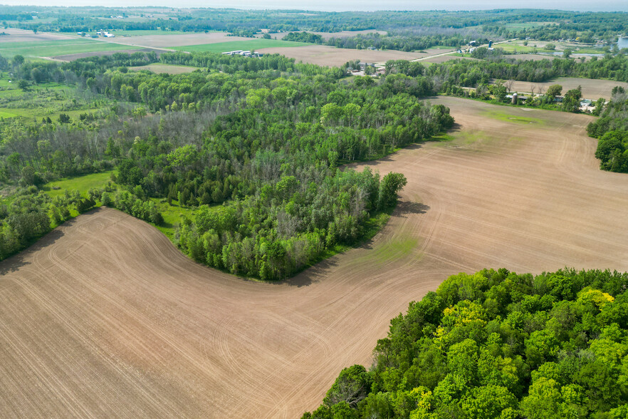 3223 County Road CC, Sturgeon Bay, WI for sale - Building Photo - Image 2 of 50