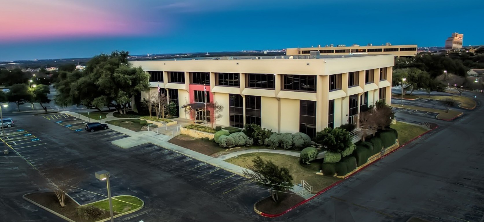 8410 Datapoint Dr, San Antonio, TX 78229 Office for Sale