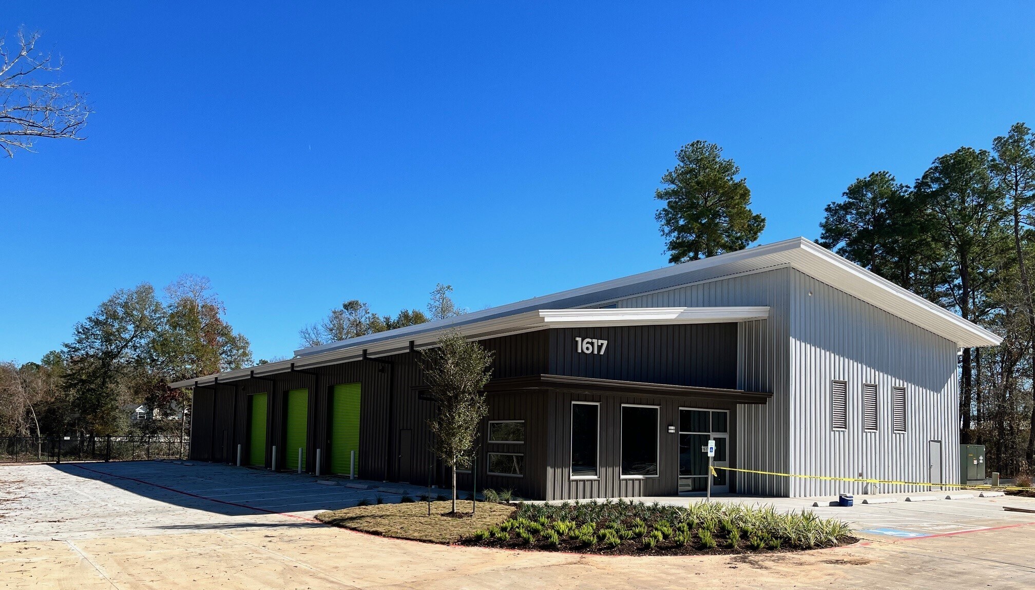 1617 N Loop 336 E, Conroe, TX for sale Building Photo- Image 1 of 1