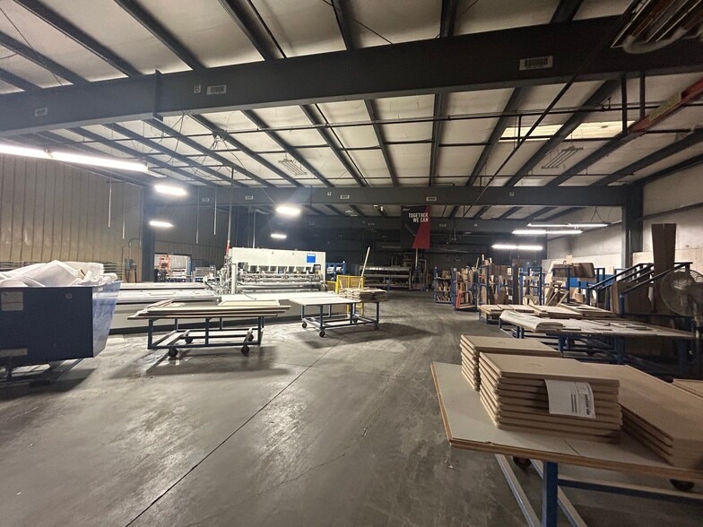 606 Legion St, Bristol, IN for lease - Building Photo - Image 3 of 11