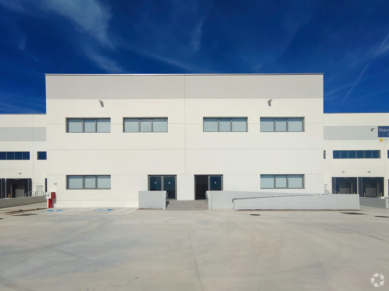 Industrial in Madrid, Madrid for lease - Building Photo - Image 1 of 13