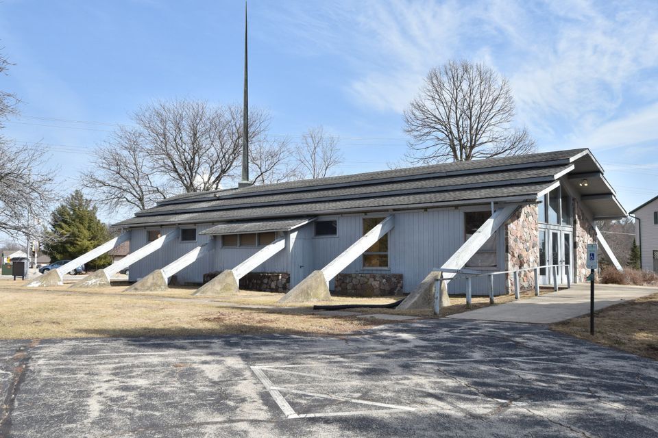 1425 E Monroe Ave, Hartford, WI for sale Building Photo- Image 1 of 1