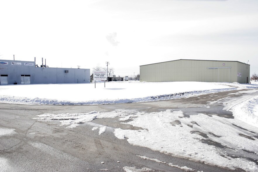 1407 E Grove St, Midland, MI for sale - Primary Photo - Image 1 of 1