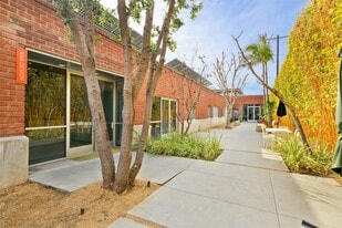 4201 Redwood Ave, Los Angeles CA - Loft