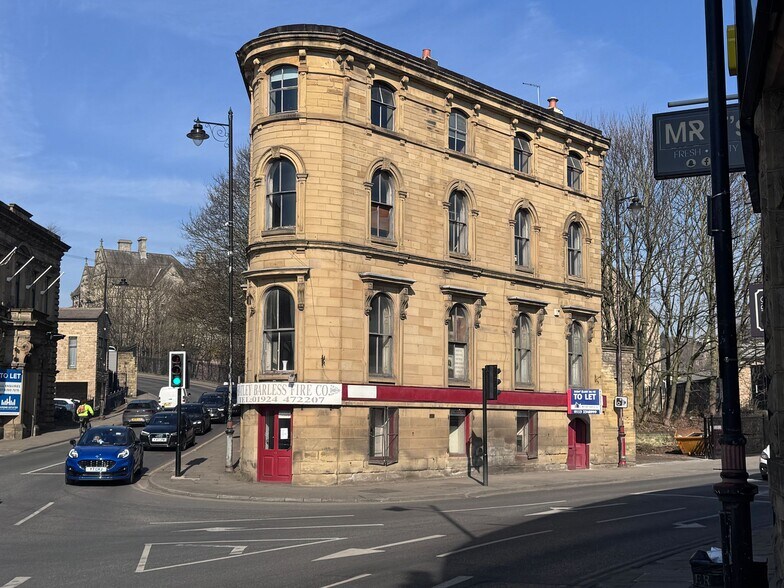 401 Bradford Rd, Batley for sale - Primary Photo - Image 1 of 1