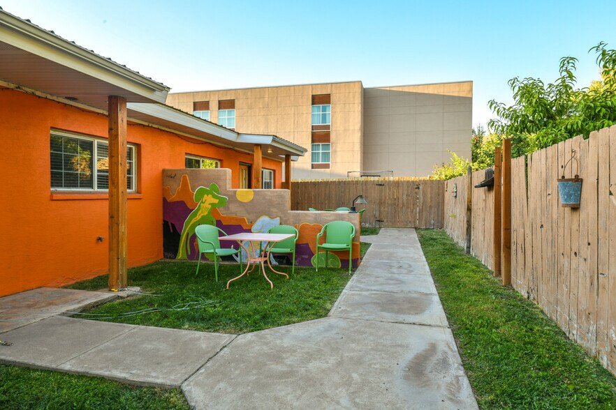 53 E 100 N, Moab, UT for sale - Primary Photo - Image 1 of 1