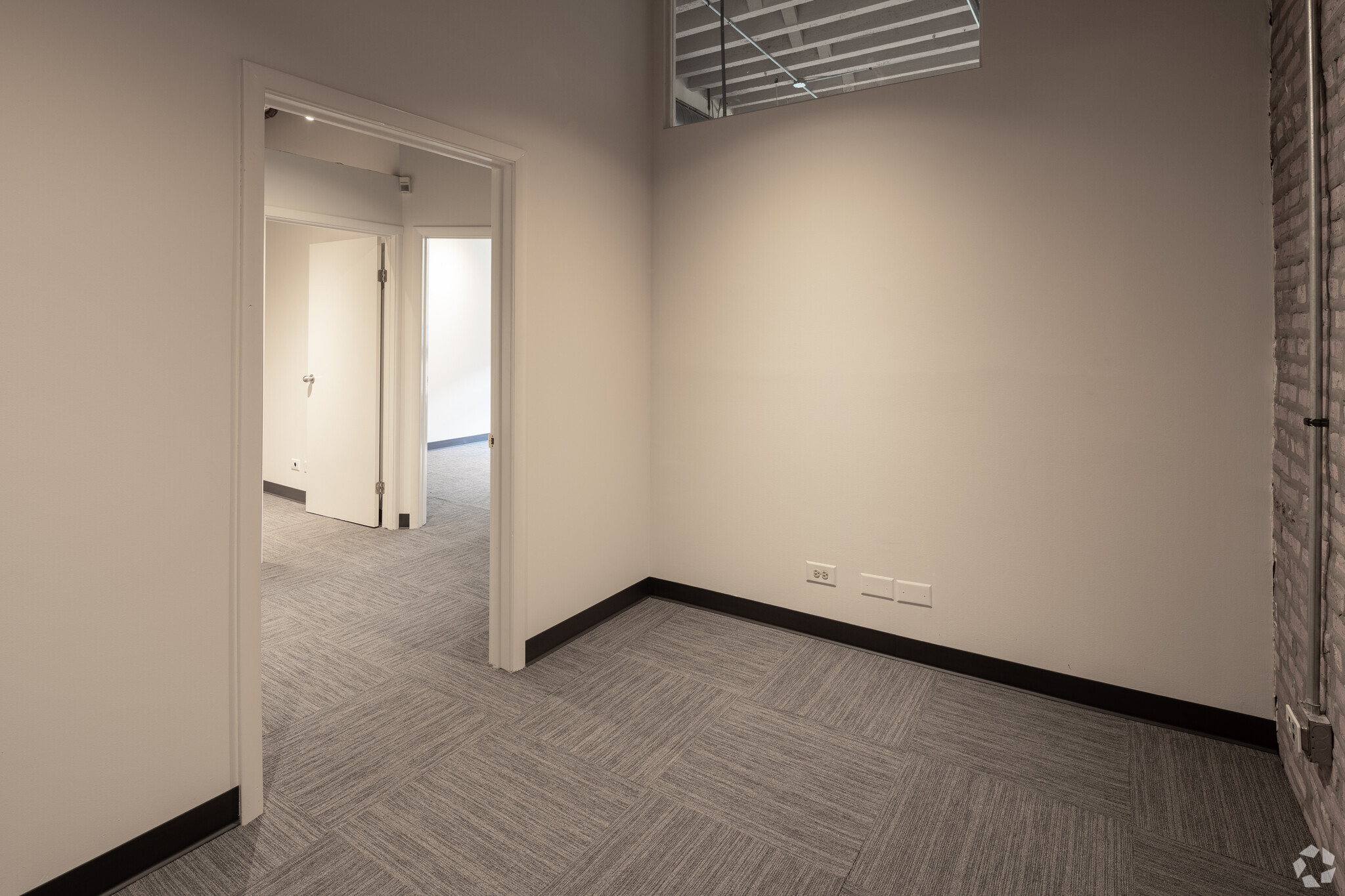 815 W Van Buren St, Chicago, IL for lease Interior Photo- Image 1 of 5