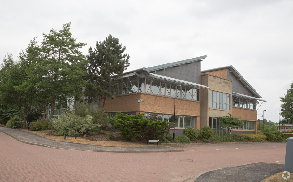 1 Finch Way, Bellshill for lease - Building Photo - Image 2 of 9