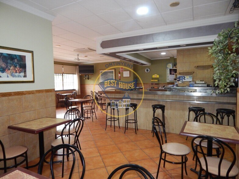 Retail in Albaida for sale - Building Photo - Image 2 of 15