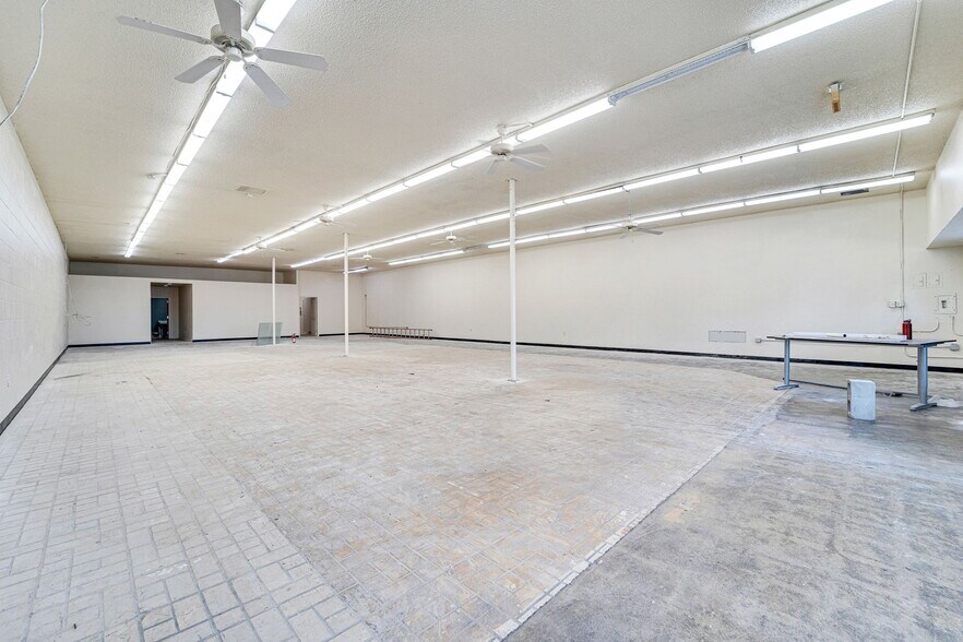 9021096 Cardiff St, San Diego, CA 92114 Lomita Village