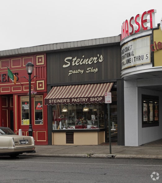 432 Plandome Rd, Manhasset, NY for lease - Building Photo - Image 2 of 2