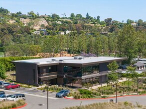 23465 Civic Center Way, Malibu, CA for lease Building Photo- Image 1 of 14