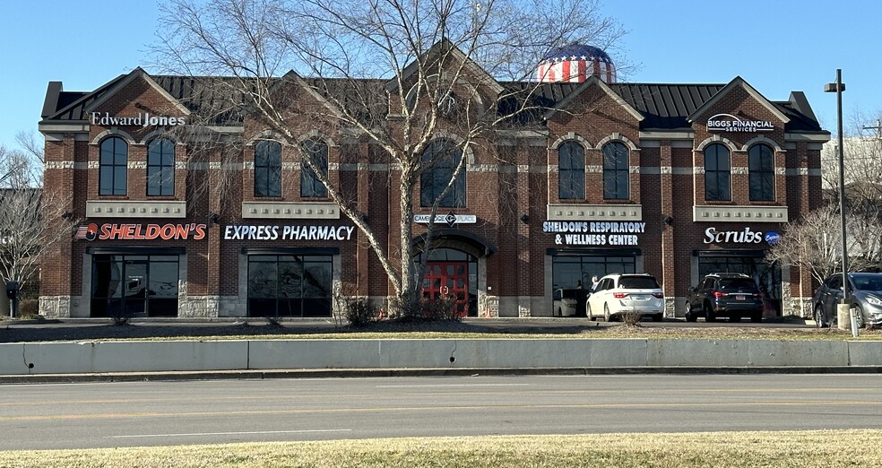 843 Fairview Ave, Bowling Green, KY for lease - Building Photo - Image 1 of 4