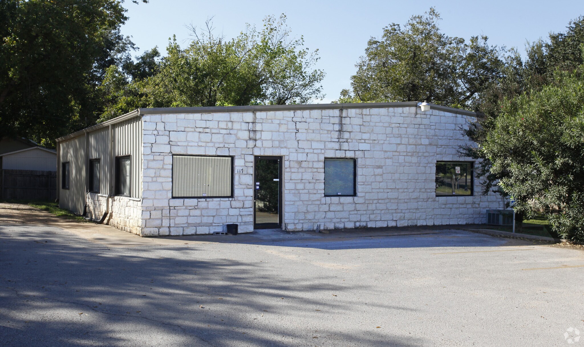 117 W Loop 150, Bastrop, TX for sale Primary Photo- Image 1 of 4