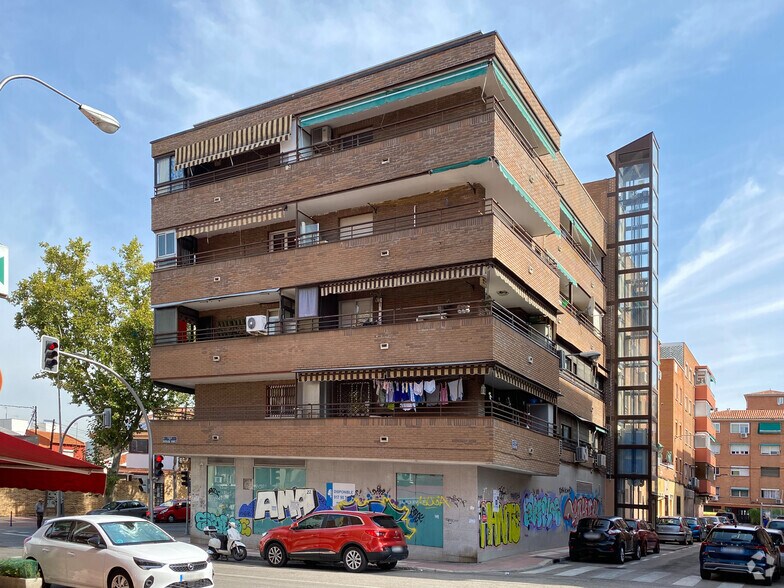 Office/Retail in Madrid, Madrid for lease - Building Photo - Image 2 of 2