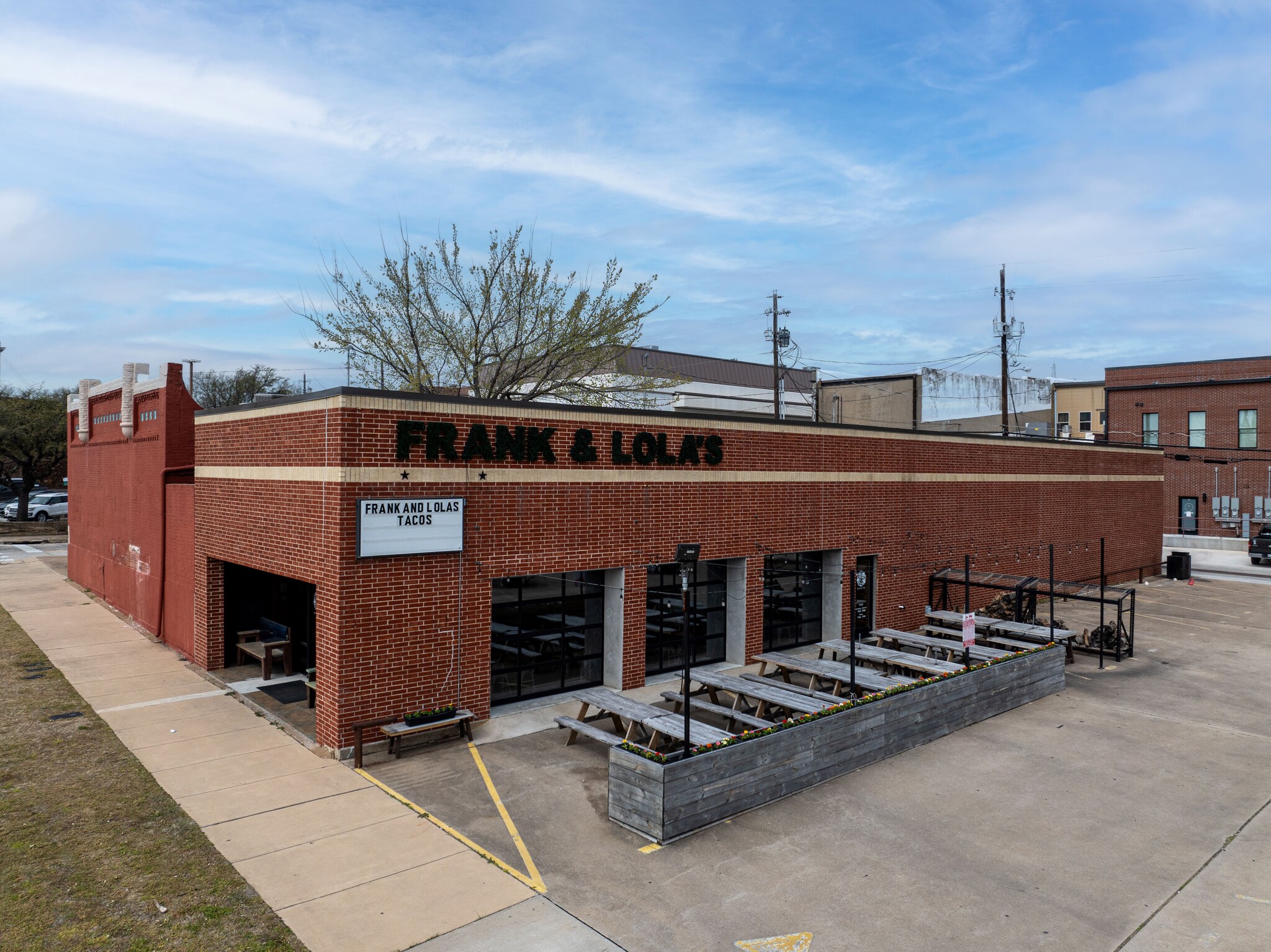 227 W Chestnut St, Denison, TX for sale Primary Photo- Image 1 of 35