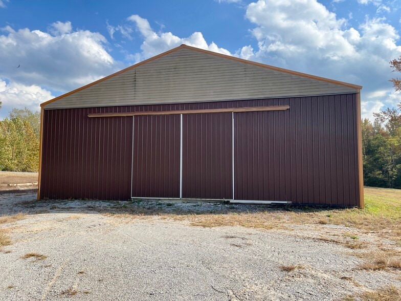 15135 KY121 Paris Landing TNKY Rd, New Concord, KY 42076 Flex for